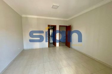 Casa para alugar - 267m&sup2; - Zona II
