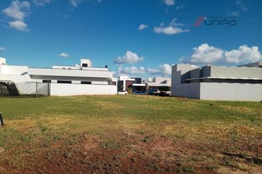 Terreno &agrave; venda - 255m&sup2; - Gleba Figueira