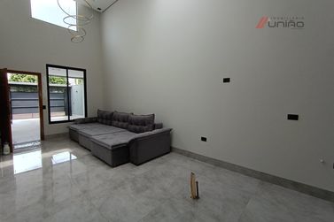 Casa &agrave; venda - 135m&sup2; - Jardim Caravelle