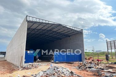 Sal&atilde;o Comercial para alugar - 850m&sup2; - Parque Industrial