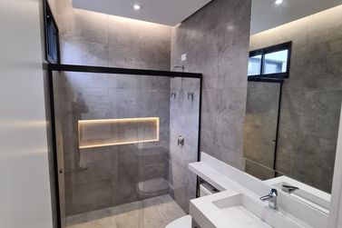 Casa &agrave; venda - 230m&sup2; - Portal das &Aacute;guas