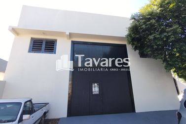 Sal&atilde;o Comercial para alugar - 300m&sup2; - Zona VII