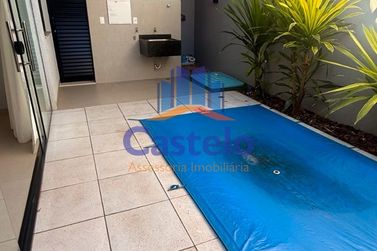 Casa para alugar - 110m&sup2; - JARDIM ITAPU&Atilde;