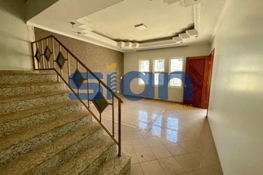 Casa &agrave; venda - 267m&sup2; - Zona II