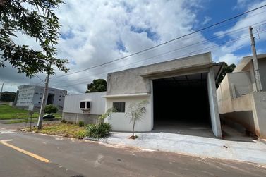 Sal&atilde;o Comercial &agrave; venda - 201m&sup2; - Jardim Aeroporto II