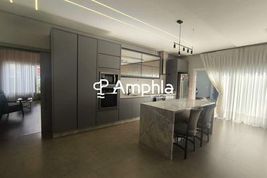 Casa &agrave; venda - 270m&sup2; - Cancelli
