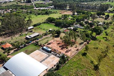 Terreno &agrave; venda - 5000m&sup2; - Estrada Canelinha