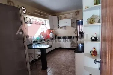 Casa &agrave; venda - Zona I-A