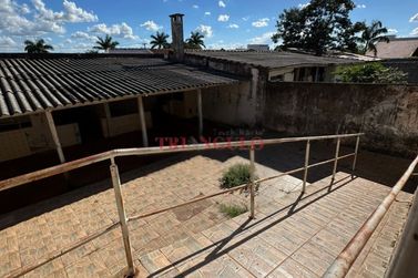 Casa &agrave; venda - 319m&sup2; - ZONA II