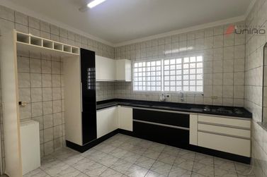 Casa para alugar - 122m&sup2; - Jardim Europa