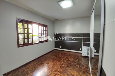 Casa &agrave; venda - 180m&sup2; - JARDIM GISELA