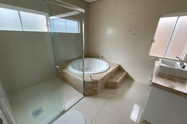 Casa para alugar - 300m&sup2; - Parque Cidade Jardim