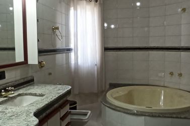 Sobrado &agrave; venda - 376m&sup2; - Zona I