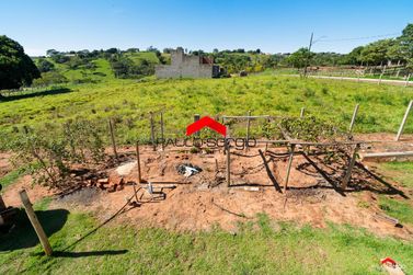 Ch&aacute;cara &agrave; venda - 200m&sup2; - Condominio de Ch&aacute;caras Antares