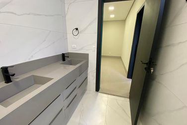 Casa &agrave; venda - 208m&sup2; - Parque Residencial Interlagos II