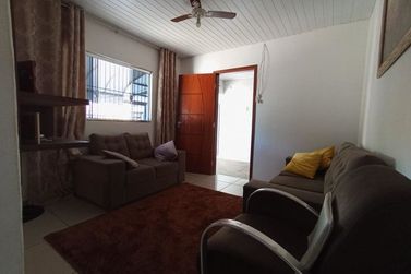 Casa &agrave; venda - 160m&sup2; - 1&ordm; DE MAIO