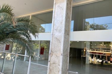 Sala Comercial para alugar - 404m&sup2; - Zona III