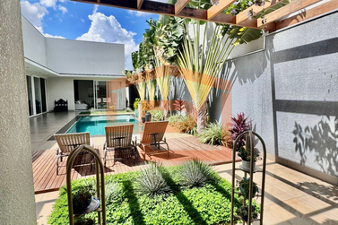 Casa &agrave; venda - 261m&sup2; - Zona II
