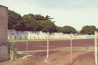 Sal&atilde;o Comercial para alugar - 940m&sup2; - Zona I-a