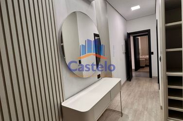 Casa &agrave; venda - 250m&sup2; - JARDIM BELVEDERE