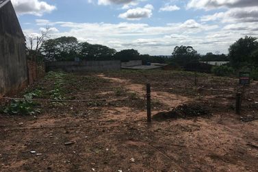 Terreno &agrave; venda - 360m&sup2; - Jardim Alvorada
