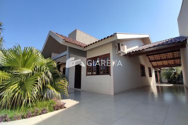 Casa &agrave; venda - 180m&sup2; - JARDIM GISELA