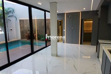 Sobrado &agrave; venda - 308m&sup2; - Zona V