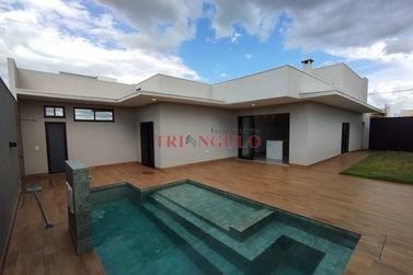 Casa &agrave; venda - 135m&sup2; - PARQUE RESIDENCIAL INTERLAGOS II