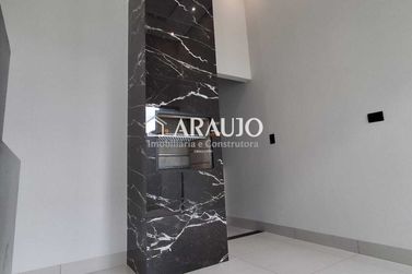 Casa &agrave; venda - 128m&sup2; - Jardim Cima