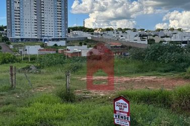 Terreno &agrave; venda - 420m&sup2; - Jardim Prad&oacute;polis