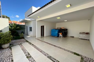 Casa &agrave; venda - 419m&sup2; - Jd Veleiros