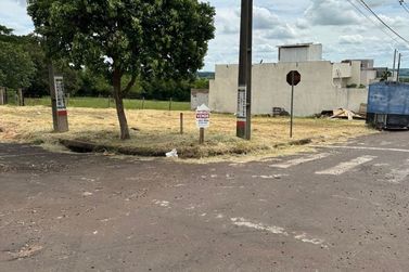 Terreno &agrave; venda - 243m&sup2; - PARQUE RESIDENCIAL VIENA III