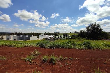 Terreno &agrave; venda - 301m&sup2; - VILA PIONEIRO