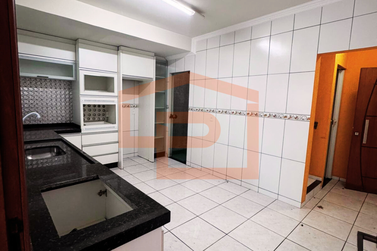 Sobrado &agrave; venda - 165m&sup2; - Jardim dos Pass&aacute;ros
