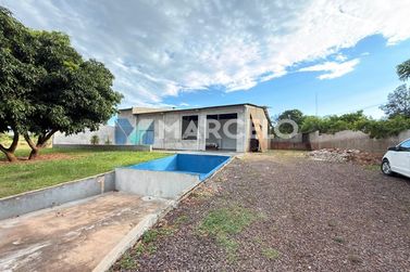 Ch&aacute;cara &agrave; venda - 2800m&sup2; - Zona Rural