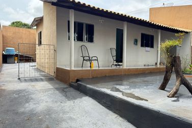 Casa &agrave; venda - 75m&sup2; - Conjunto Residencial Guarani III