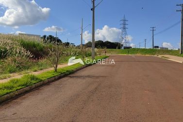 Terreno &agrave; venda - 365m&sup2; - VILA BECKER