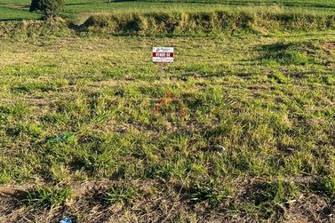 Terreno &agrave; venda - 246m&sup2; - Parque Residencial Metropolitano