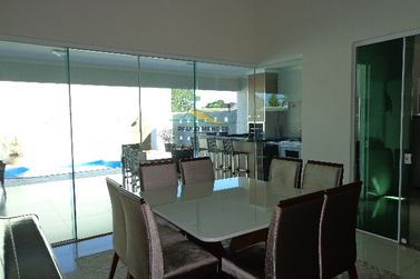 Casa &agrave; venda - 233m&sup2; - Jardim Tamoio