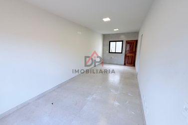Casa &agrave; venda - 53m&sup2; - Zona V