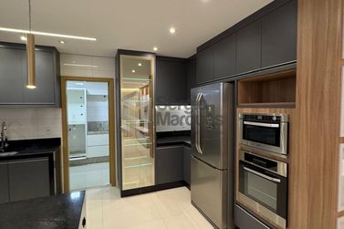 Apartamento &agrave; venda - 300m&sup2; - Zona III