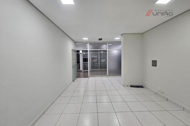Sal&atilde;o Comercial &agrave; venda - Zona I