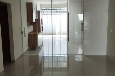 Casa &agrave; venda - 128m&sup2; - Jardim Colibri