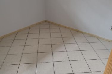 Apartamento para alugar - 50m&sup2; - ZONA III