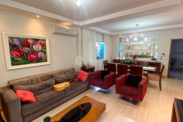 Casa &agrave; venda - 224m&sup2; - Jardim Lisboa