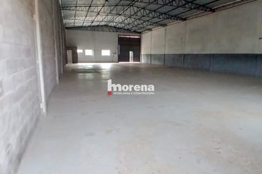 Sal&atilde;o Comercial para alugar - 500m&sup2; - Jardim Santiago