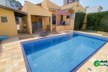 Casa &agrave; venda - 258m&sup2; - Zona II