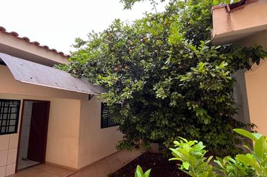 Casa &agrave; venda - 245m&sup2; - Zona II