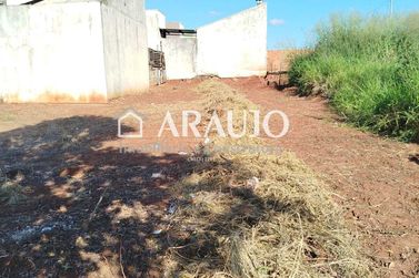 Terreno &agrave; venda - 138m&sup2; - Jardim Janina