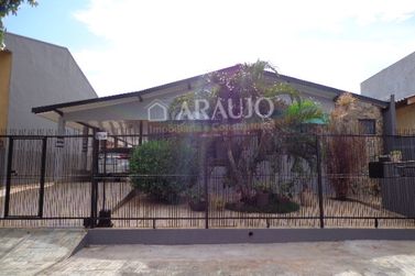 Casa &agrave; venda - 330m&sup2; - Jardim Panorama